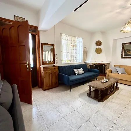 Dom wakacyjny Philoxenia House In Asklipio Asklipiion