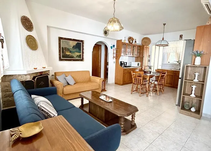 Philoxenia House In Asklipio بيت للعطل